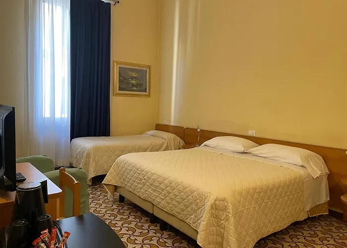 Panorama Centro Hotel Bolonia