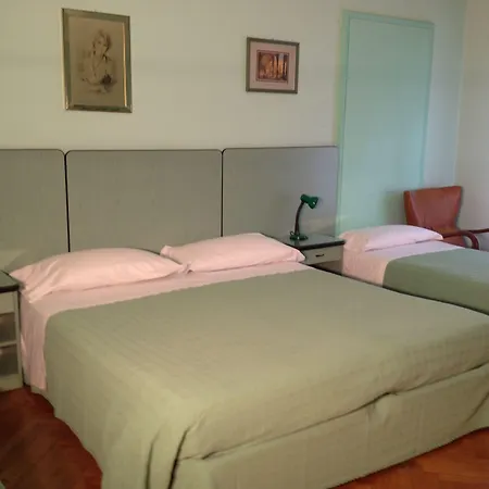 Panorama Centro Hotell *